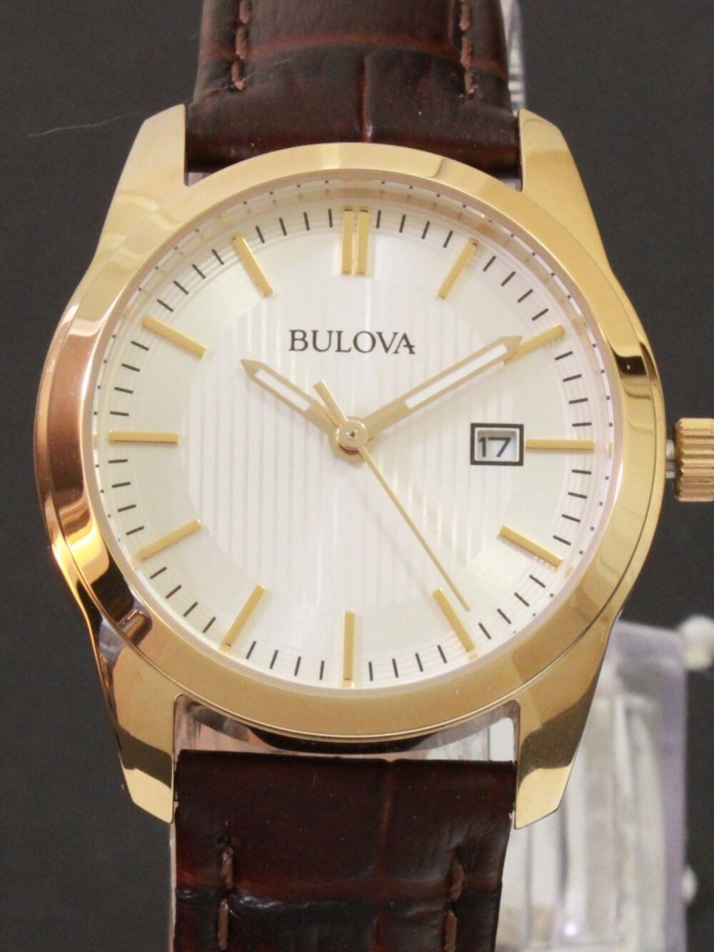 Bulova Classic Collection Ladies Dress Watch Gold Tone Textured Dial 30mm - Picture 6 of 10